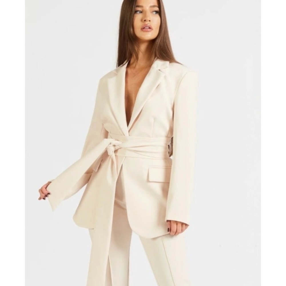 Because Of Alice Classic Blazer With Belt in Cream sz XS